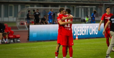 Rot-Weiß feiert deutlichen Heimsieg