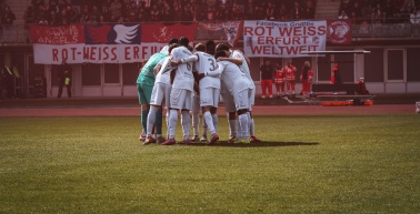 Zwischen Schmerz und Stolz