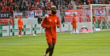 Meghôn Valpoort verlässt den FC Rot-Weiß und wechselt zur SGV Freiberg