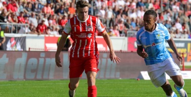 Vertrag vorzeitig verlängert